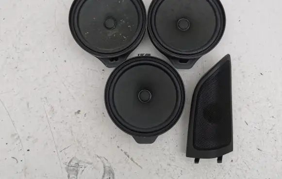 Mercedes-Benz B W246 W242 Audio system kit A2467200211 A2468200602