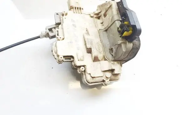 Audi A4 S4 B7 8E 8H Front door lock 8e1837016aa