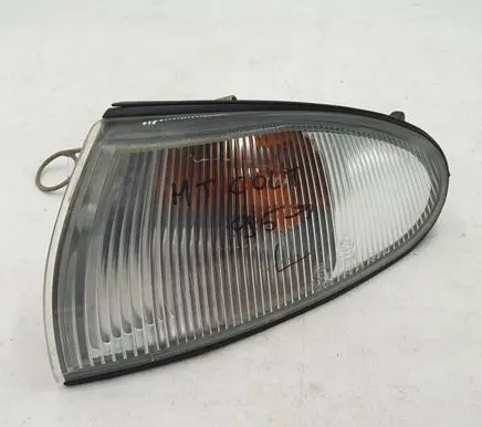 Mitsubishi Colt Front indicator light 21037776