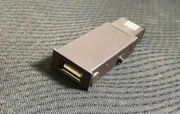 Opel Insignia A USB socket connector 13245090