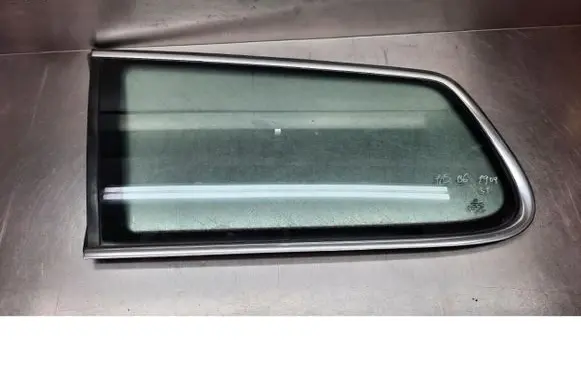 Volkswagen PASSAT B6 Rear side window 43R-00021