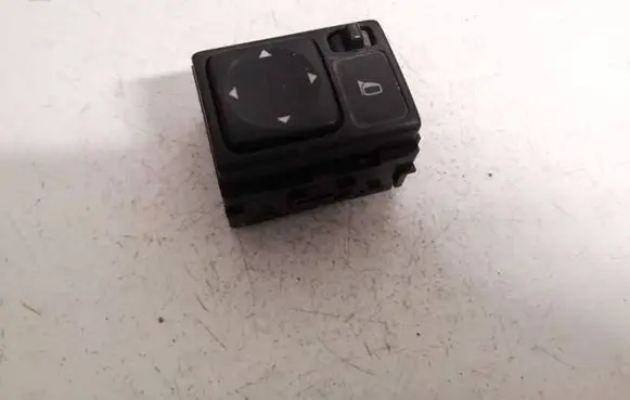 Nissan Murano Z50 Wing mirror switch
