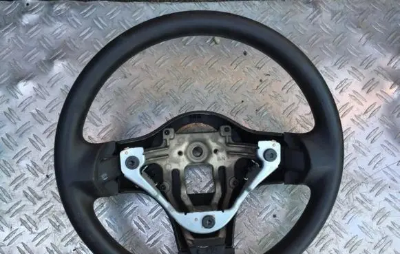 Mitsubishi Colt Steering wheel