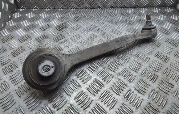Mercedes-Benz C W204 Front control arm A2043331114