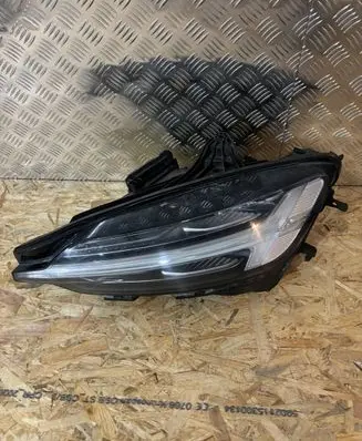Volvo S60 Headlight/headlamp 32228866