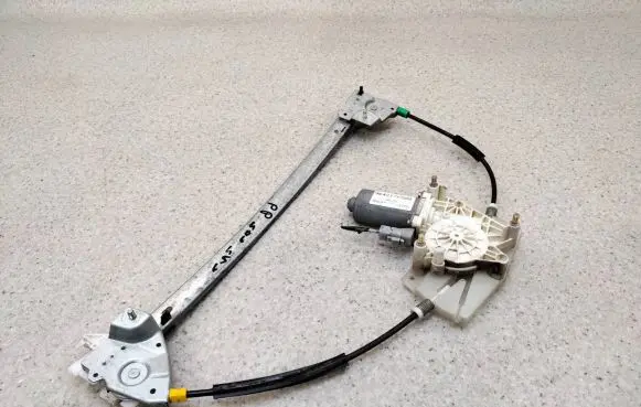 Peugeot 406 Front door electric window regulator 9642176580