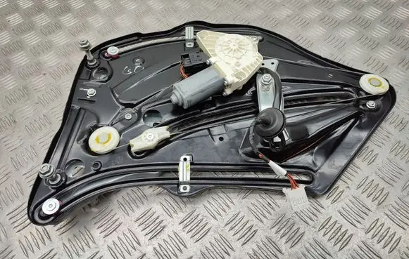 Mercedes-Benz E C207 W207 Sliding door window regulator with motor A2076701603
