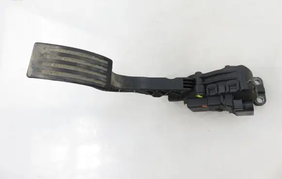 Ford Focus Accelerator throttle pedal 6PV00864101 4M519F836AH