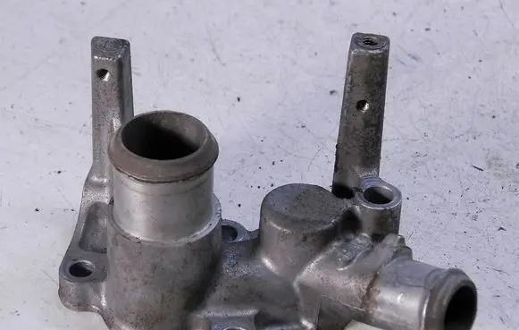 Ford Focus Thermostat housing 1N1G-8594-BA