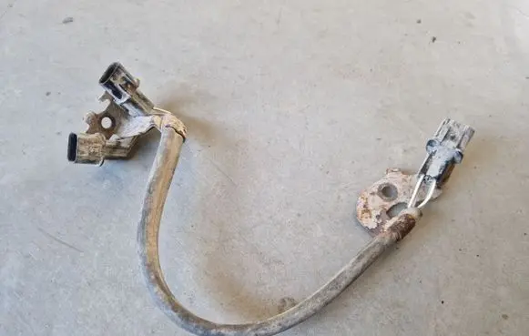 Mitsubishi L200 Rear ABS sensor wiring 