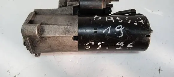 Volkswagen PASSAT B5.5 Starter motor 0001124020 068911024H