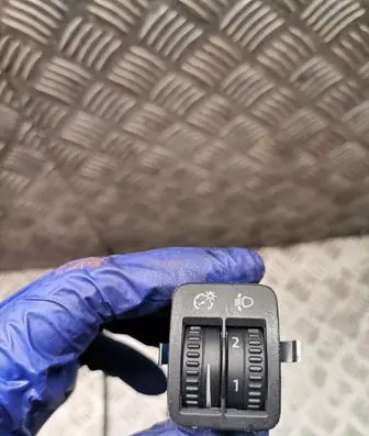 Volkswagen Tiguan Headlight level height control switch 5N0941333