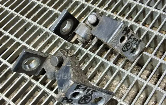 Audi A6 C7 Front door hinge set 