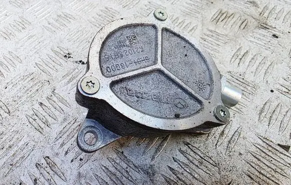 Mazda 6 Vacuum pump SH0118G00