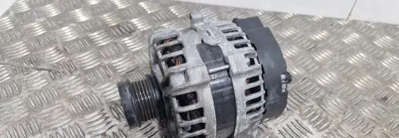 Mercedes-Benz A W176 Generator/alternator A0009061903