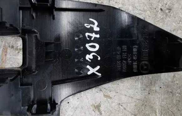 Mazda 3 III Other interior part BABK684L6