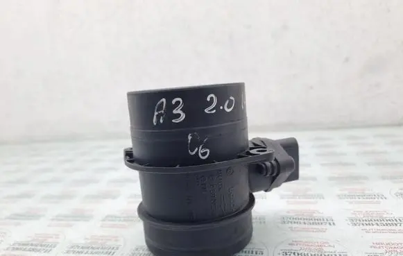 Audi A3 S3 8P Mass air flow meter 0281002461
