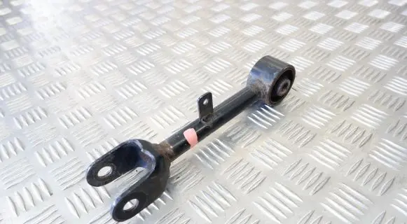 Lexus GS 250 350 300H 450H Rear control arm 4877030120 4877030150