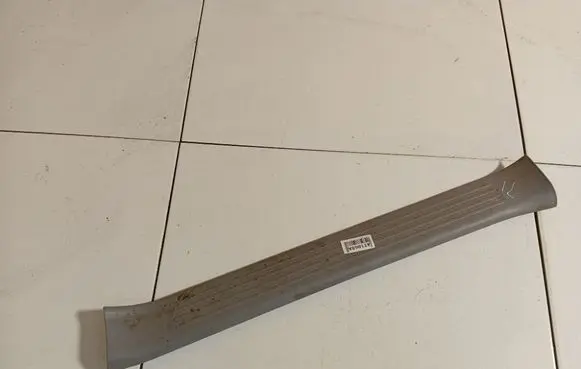 Toyota Previa (XR30, XR40) II Front sill trim cover 6791428030 67914-28030