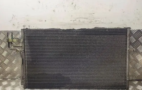 Ford Focus A/C cooling radiator (condenser)