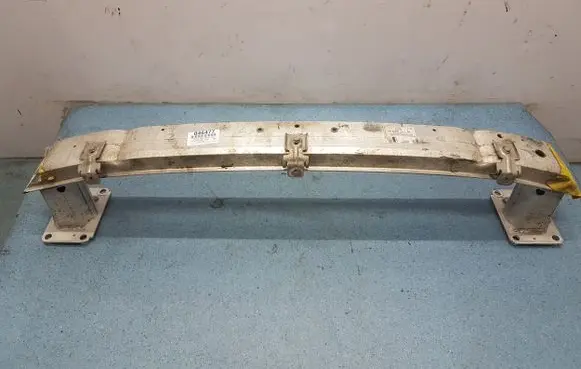 Peugeot 308 Front bumper support beam 