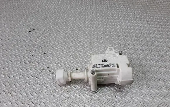 Volkswagen Golf V Fuel tank cap lock 1K6810773