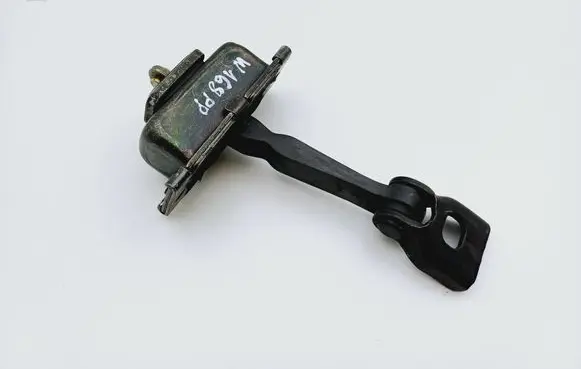 Mercedes-Benz A W168 Front door check strap stopper A1687200116