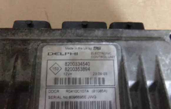 Nissan Almera N16 Engine control unit/module 8200334540