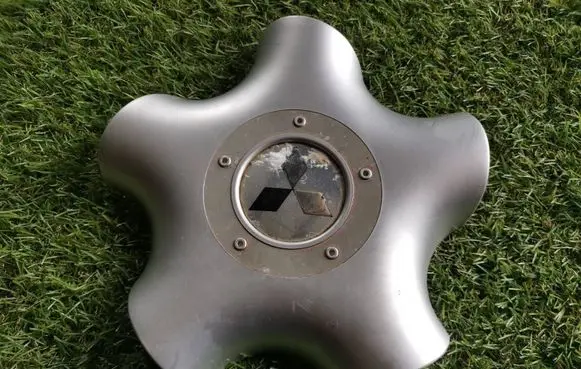 Mitsubishi Carisma Original wheel cap