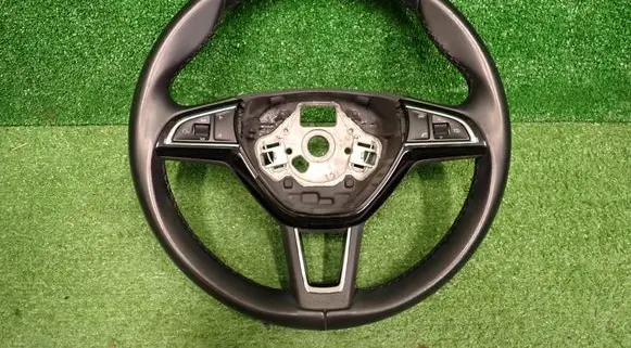 Skoda Karoq Steering wheel 