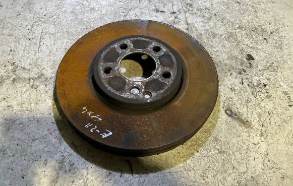Mercedes-Benz E W211 Front brake disc