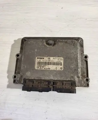 Alfa Romeo 147 Engine control unit/module 73501227 28SA5661 0281010332
