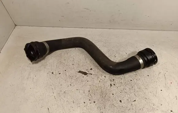 BMW 4 F32 F33 Engine coolant pipe/hose 7811129