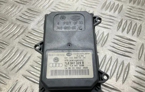 Headlight ballast module Xenon