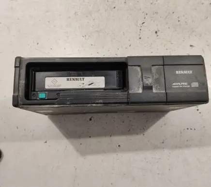Renault Espace - Grand espace IV CD/DVD changer 8200207100