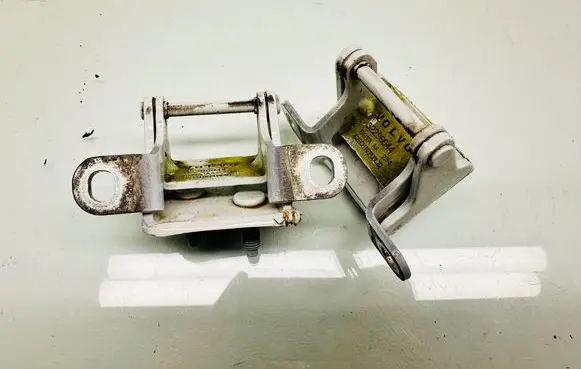 Volvo V60 Tailgate/trunk/boot hinge 32296044