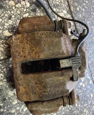 Mercedes-Benz C W204 Front brake caliper 288x25