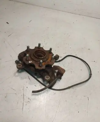 Mitsubishi Pajero Front wheel hub spindle knuckle