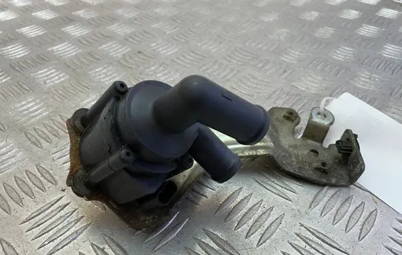 Volvo XC60 Electric auxiliary coolant/water pump 31686005
