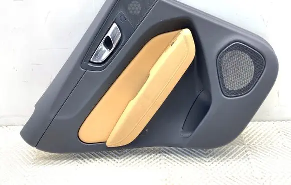 Volvo XC60 Rear door card panel trim 
