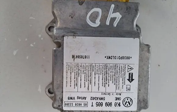 Volkswagen Golf Plus Airbag control unit/module 1K0909605T 5WK43412 05H020S2300