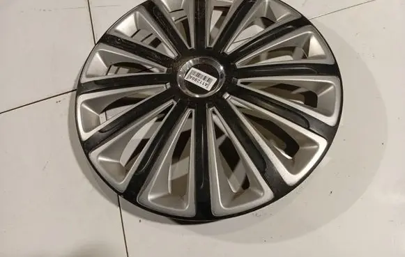 Citroen C5 R16 wheel hub/cap/trim