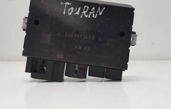 Volkswagen Touran III Tow bar trailer control unit/module 5Q0907383G 5Q0907383D 8A001003