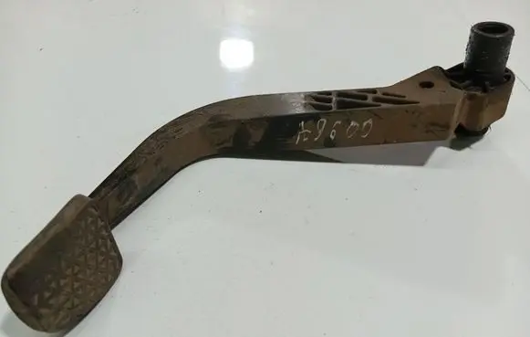 Opel Zafira A Brake pedal 