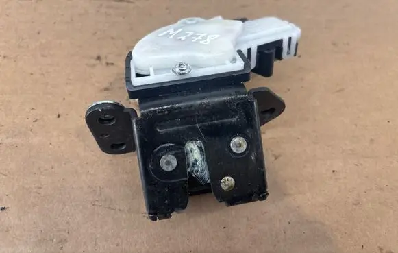 Mazda 6 Tailgate/trunk/boot lock/catch/latch 
