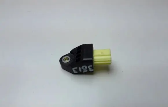 Toyota Auris E180 Airbag deployment crash/impact sensor 8983102140