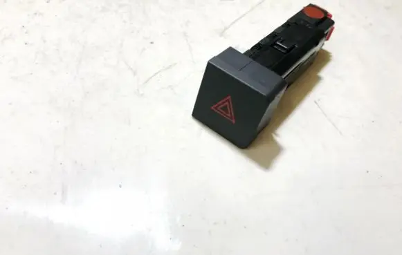 Chevrolet Captiva Hazard light switch 202005304