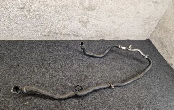 Mercedes-Benz C W205 Engine coolant pipe/hose A6262030802