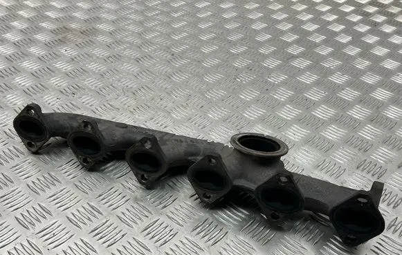 BMW 5 E60 E61 Exhaust manifold 7796886