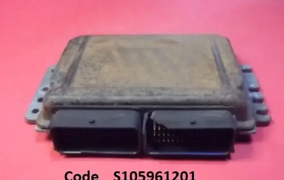 Renault Megane I Engine control unit/module S105961201